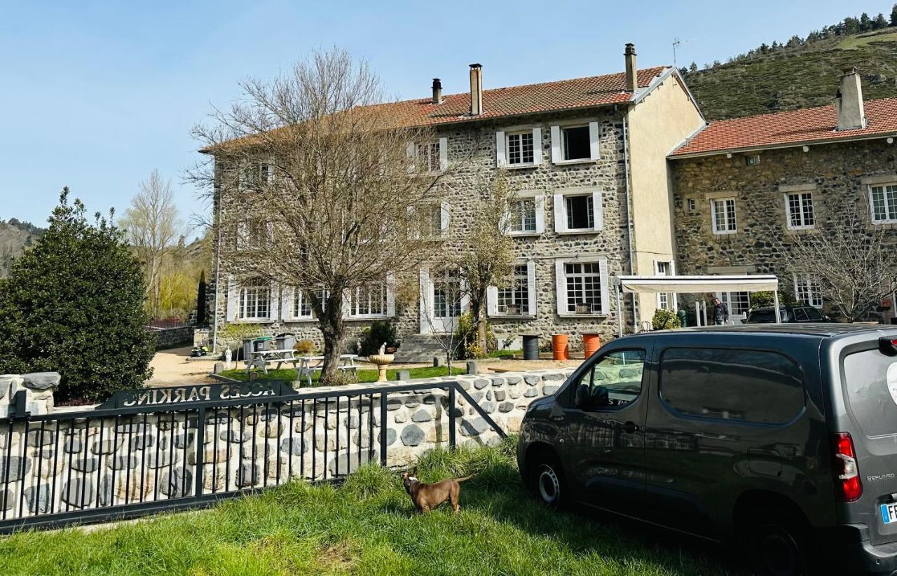 Hl Hotel De La Loire Goudet Exterior photo